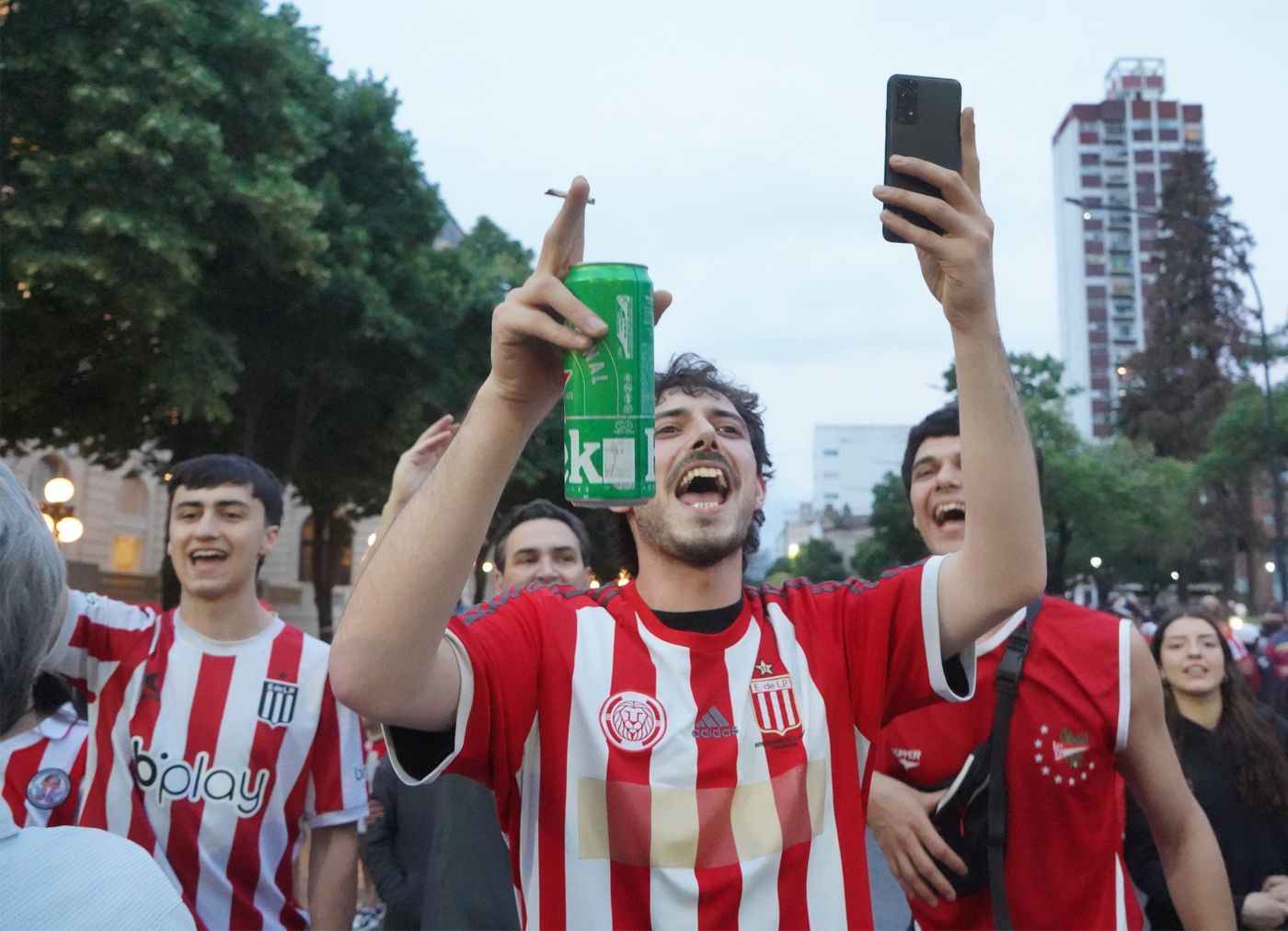 El color de los festejos de Estudiantes en 7 y 50 El color de los festejos de Estudiantes en 7 y 50