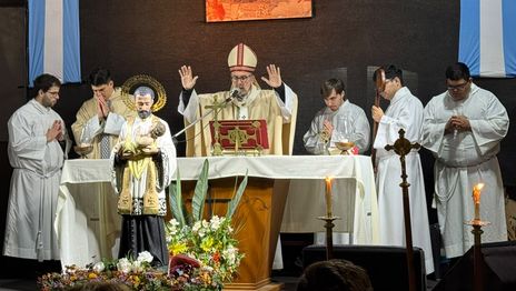 El pedido del arzobispo Carrara a San Cayetano durante su misa en Olmos El pedido del arzobispo Carrara a San Cayetano durante su misa en Olmos