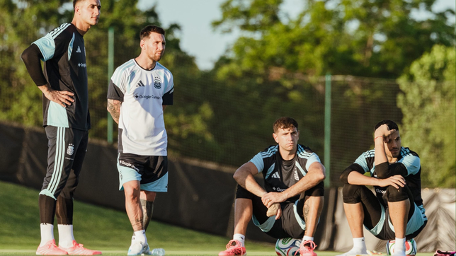 sin messi ni dibu martinez, scaloni probo el primer equipo para el mundial