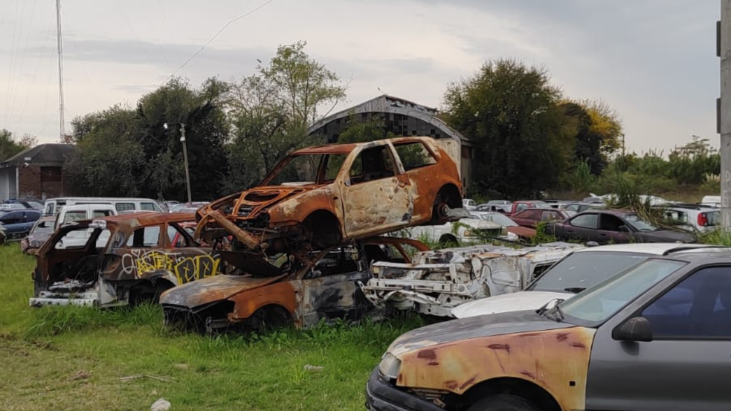La Plata compactará 1.250 vehículos y eliminará el cementerio automotor del Polo de Seguridad