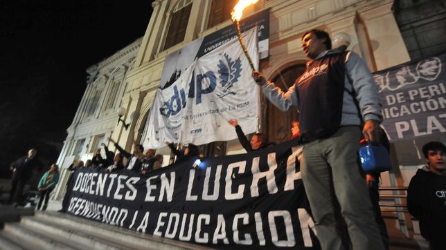 los trabajadores de la unlp empiezan a definir si habra o no vuelta a clases