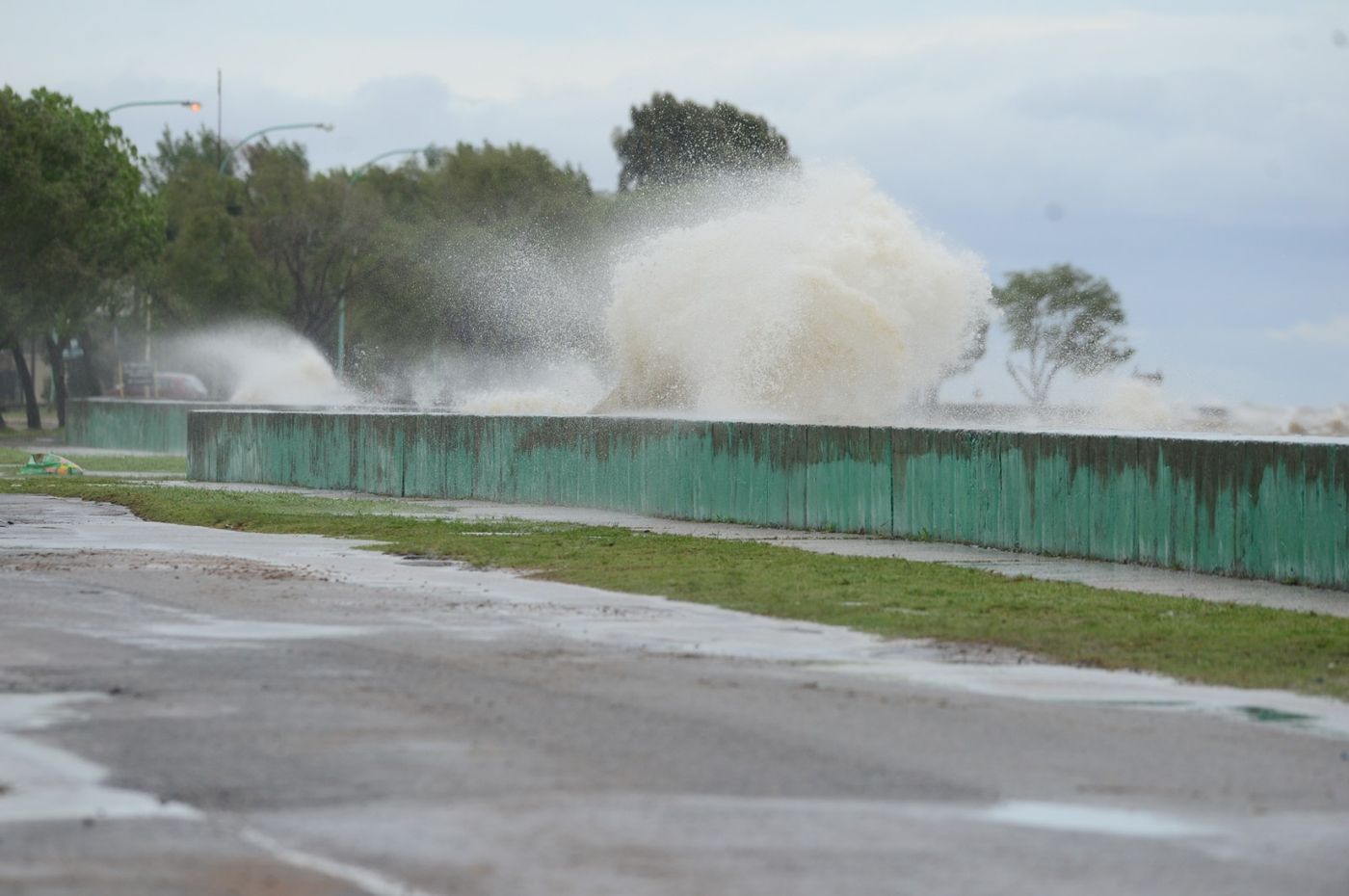 Renovaron el alerta por la crecida del Río de la Plata