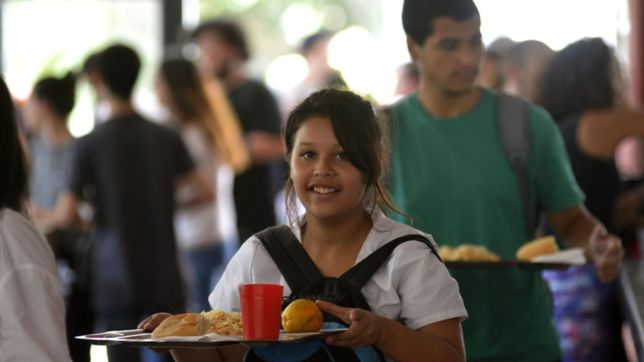 la unlp abre la inscripcion a una beca para que los estudiantes puedan comprar comida