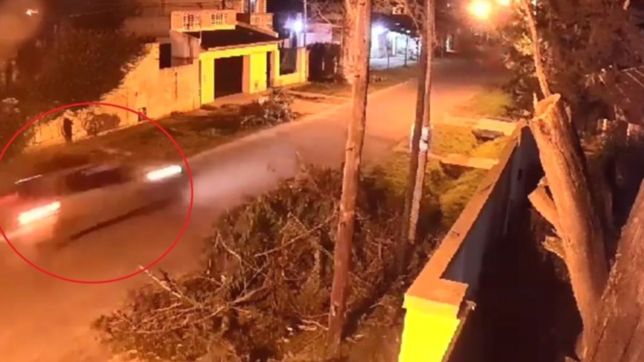 video: asi escaparon los motochorros que quisieron entrar a una casa de city bell