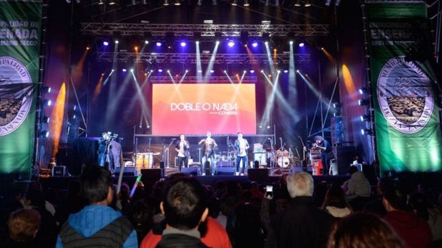 ensenada festeja su cumpleanos a lo grande con shows y bandas de lujo en vivo