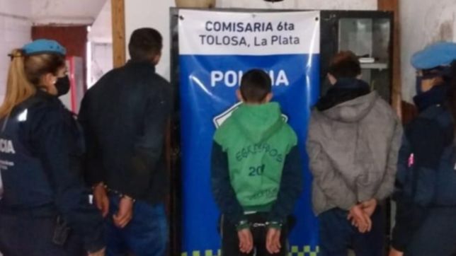 detienen a tres chicos que intentaron robar una bicicleta a punta de pistola en la plata