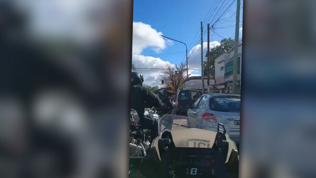 el video que muestra la persecucion a una banda de chilenos en los ojos de uno de los policias