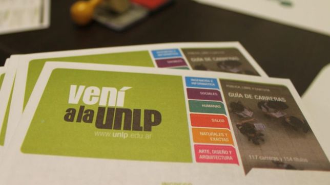 la unlp comenzo con las recorridas en escuelas secundarias pensando en el ingreso 2023