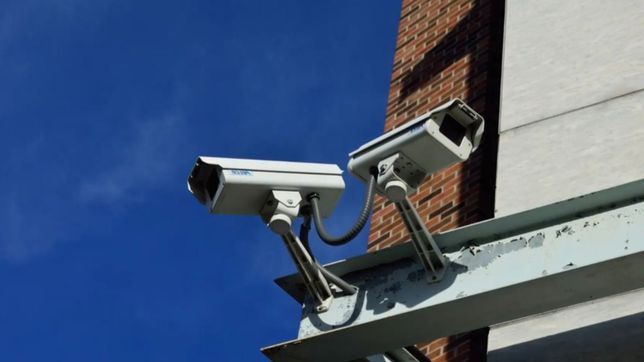 edurecen multas para hipermercados y boliches platenses que no tengan camaras de seguridad