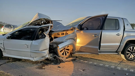 El joven que chocó y mató a una familia en la Ruta 6 tenía casi una decena de multas por exceso de velocidad El joven que chocó y mató a una familia en la Ruta 6 tenía casi una decena de multas por exceso de velocidad