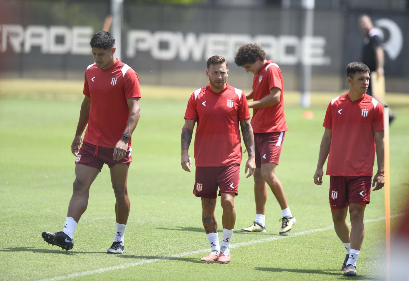 Estudiantes entrenamiento pretemporada Núñez Piovi Cornejo
