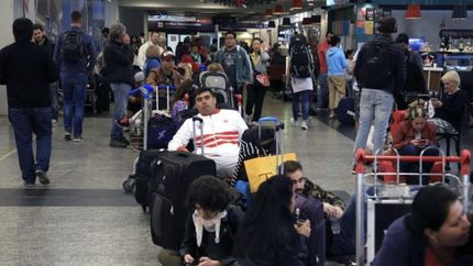 Paro de maleteros en Aeroparque y Ezeiza y vuelos cancelados: ¿cómo está la situación?