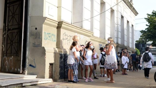 pedido urgente de los gremios docentes a la provincia por la situacion en las escuelas