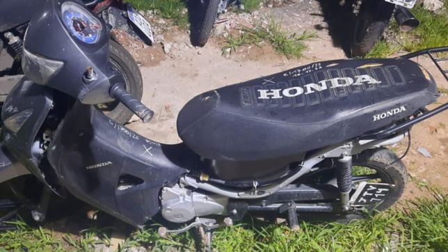 se metieron a robar motos a una comisaria de ensenada y los atraparon in fraganti