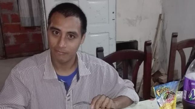 exigen que se intensifique la busqueda del joven desaparecido en la plata