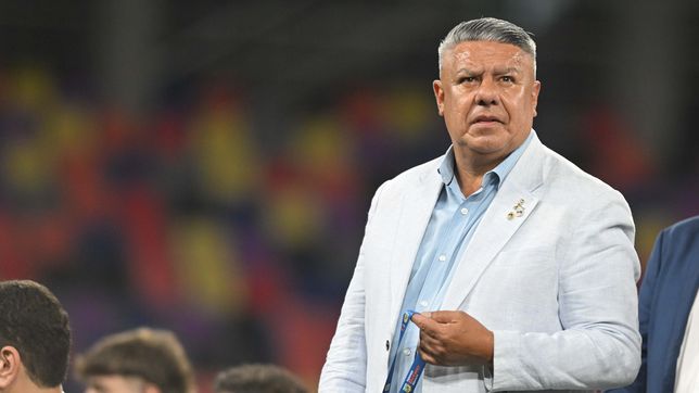 en medio de los saludos al leon, tapia se las rebusco para no felicitar a veron