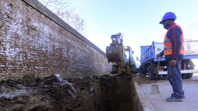 sumideros, camaras de inspeccion y desembocadura: la obra hidraulica de barrio cementerio