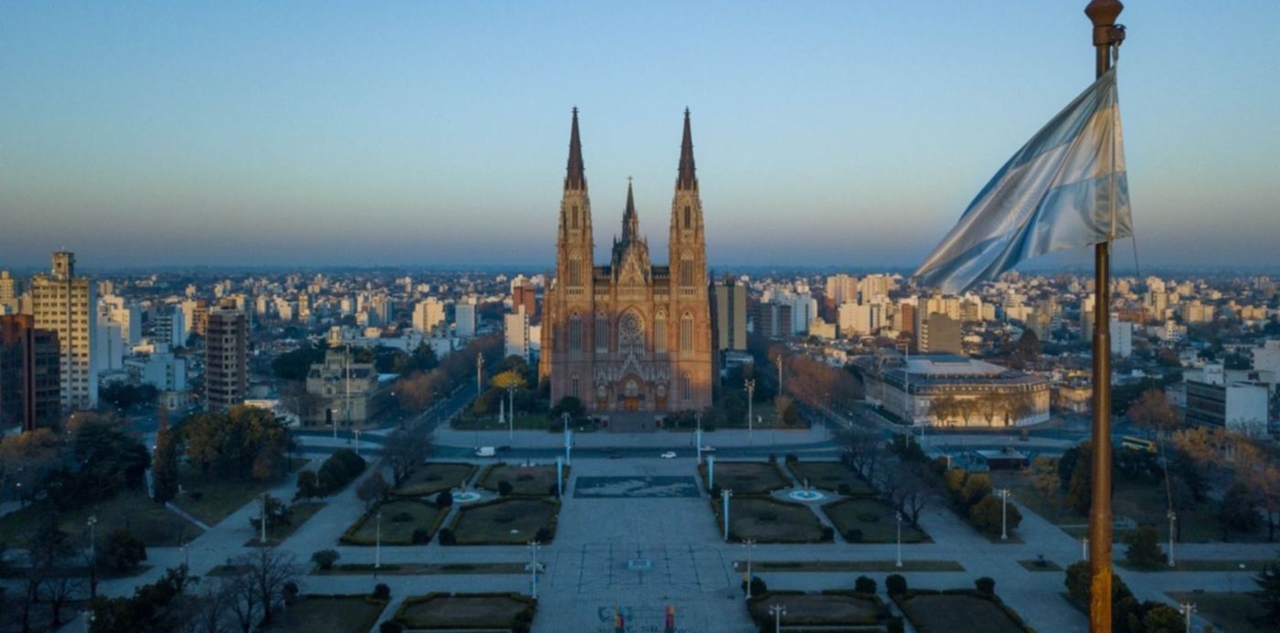 1531006082193.jpg?x=0&y=93&width=1500&height=750&rotate=0&scaleX=1&scaleY=1&ow=1500&oh=842&&cw=1920&ch=950