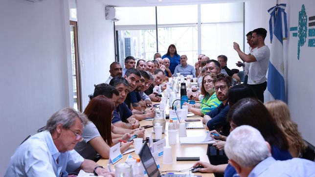 la provincia analiza otorgar otro aumento a los estatales a partir de marzo