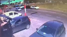 grave accidente en la plata con una mujer herida