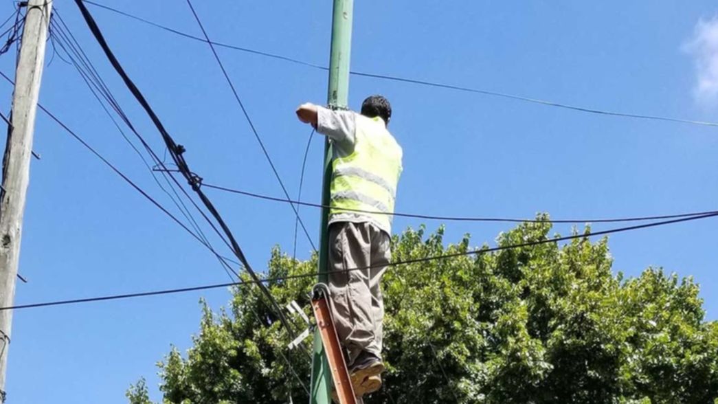 Le robó la escalera a una cuadrilla de Telecentro, la vendió por Facebook y terminó preso