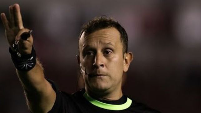 delfino dio positivo de covid y dario herrera sera el arbitro del clasico de la plata