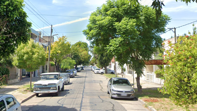 en pocas horas, robaron dos casas y se llevaron una suma millonaria