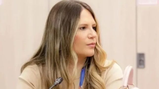 el inesperado saludo de carina magnabosco por el aniversario de estudiantes
