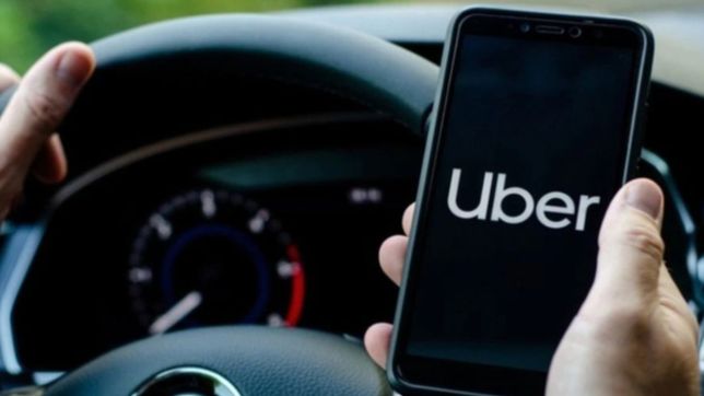 un policia mato a dos ladrones que lo asaltaron cuando trabajaba como chofer de uber