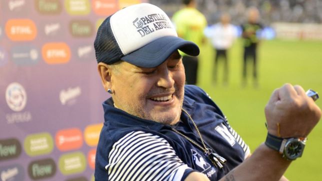 autos de lujo y un contenedor con tesoros: los detalles de la herencia de diego maradona