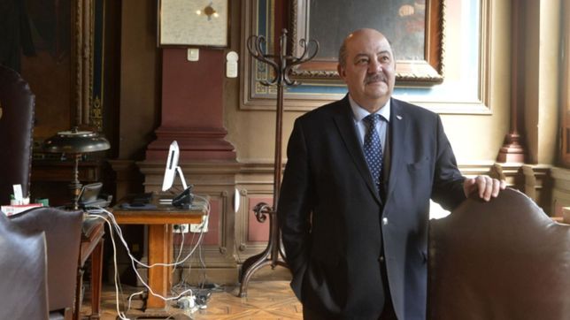 la plata solo tiene capital humano y la unlp cumple un rol estrategico en su formacion