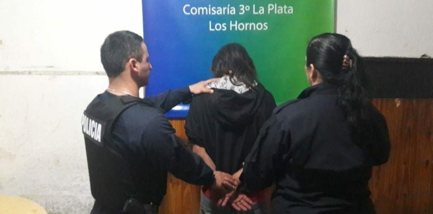 1535306759101.jpg?scaleX=1&scaleY=1&oh=580&x=8&rotate=0&height=506&ow=1032&y=66&width=1011&&cw=1920&ch=950