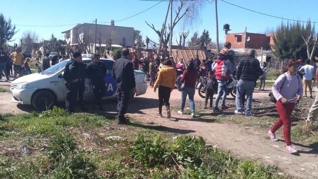 tension y despliegue policial por la usurpacion de un terreno: hubo 8 detenidos
