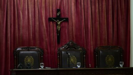 Arranca el juicio por jurados a la exesposa de un zapatero asesinado en La Loma