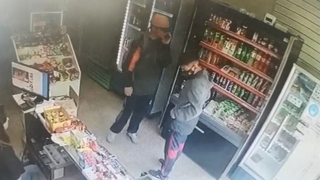 VIDEO: Dramático robo en un kiosco ubicado a metros de una comisaría de La Plata