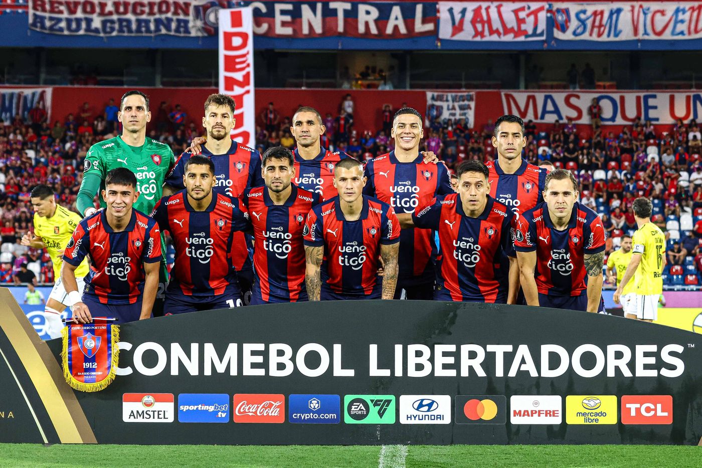 Equipo Cerro Porteño.jpg
