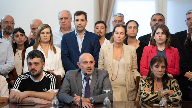 el balance de los primeros contactos en la legislatura por el presupuesto y el endeudamiento