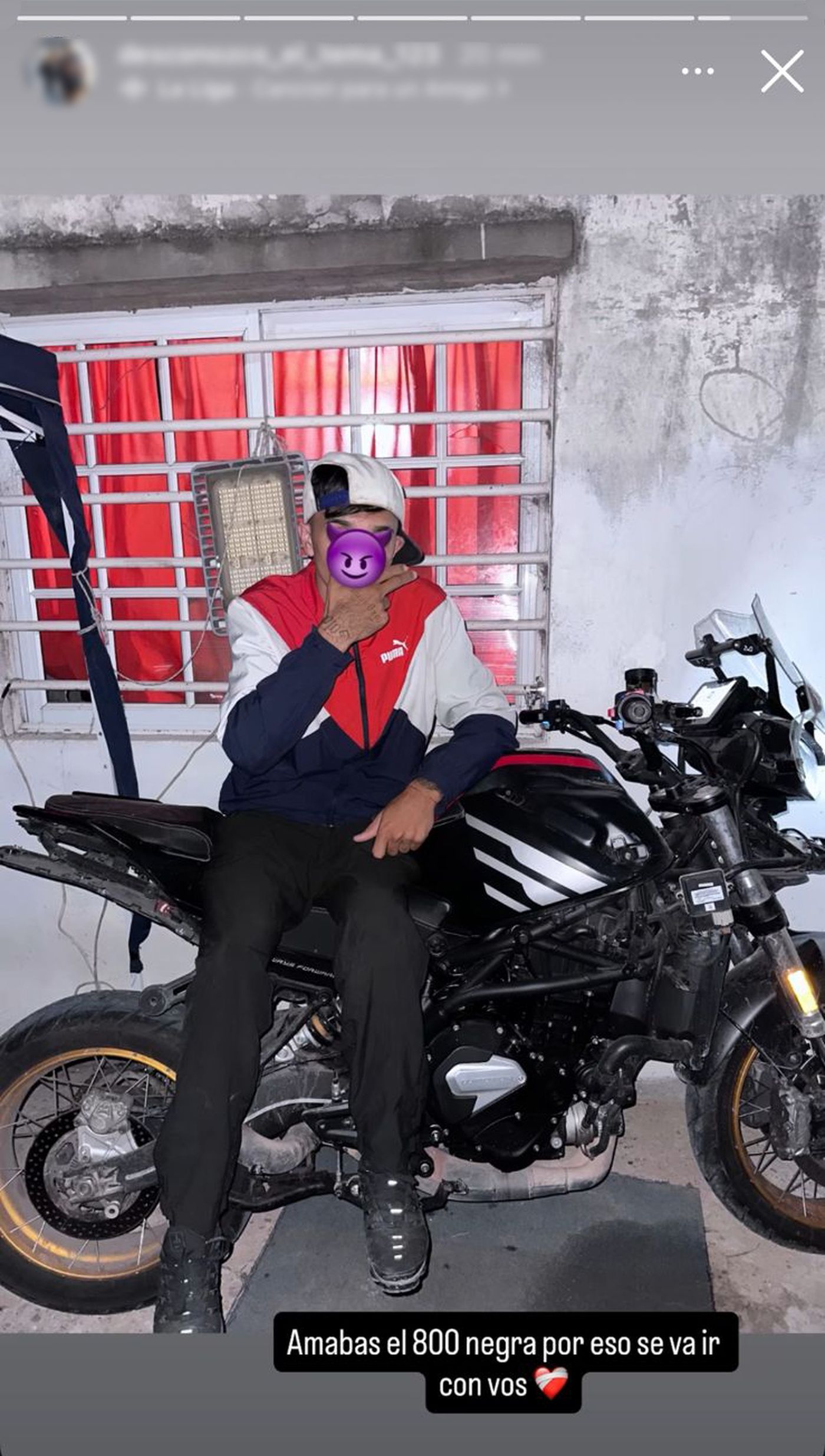 La moto de Alemán fue prendida fuego durante el funeral tumbero en Ensenada