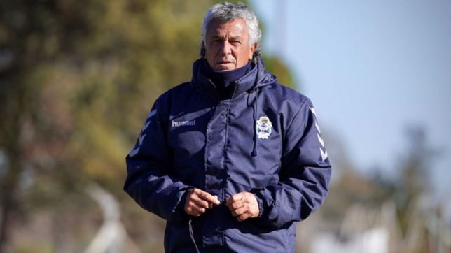 pipo gorosito meteria dos cambios para enfrentar a estudiantes en uno