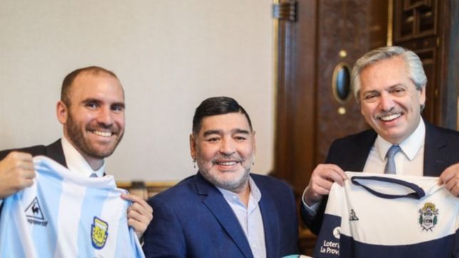 maradona felicito a alberto fernandez y martin guzman por el acuerdo con los bonistas