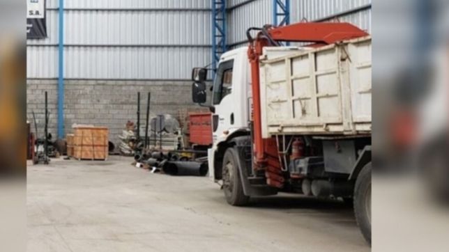 violo la cuarentena y se metio a robar al galpon de una empresa