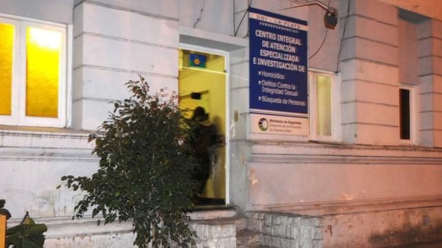 detienen a un hombre de 45 anos por abusar de su hijastra de 7 en la plata