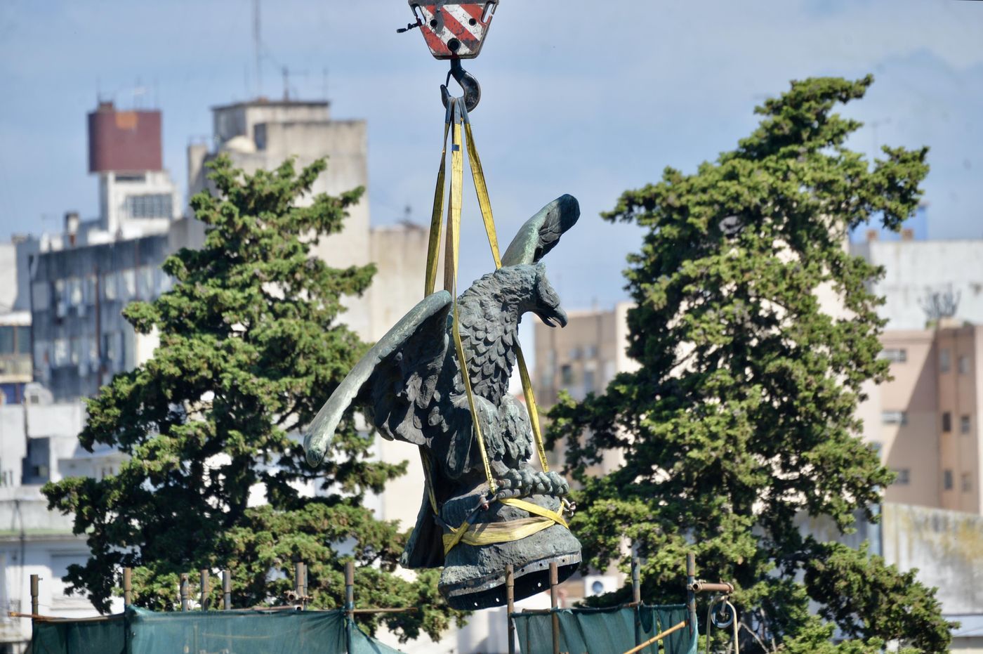 Plaza Italia retiro del águila día 2 (19).jpg