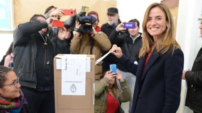 asi voto victoria tolosa paz, la precandidata a intendenta por el frente de todos