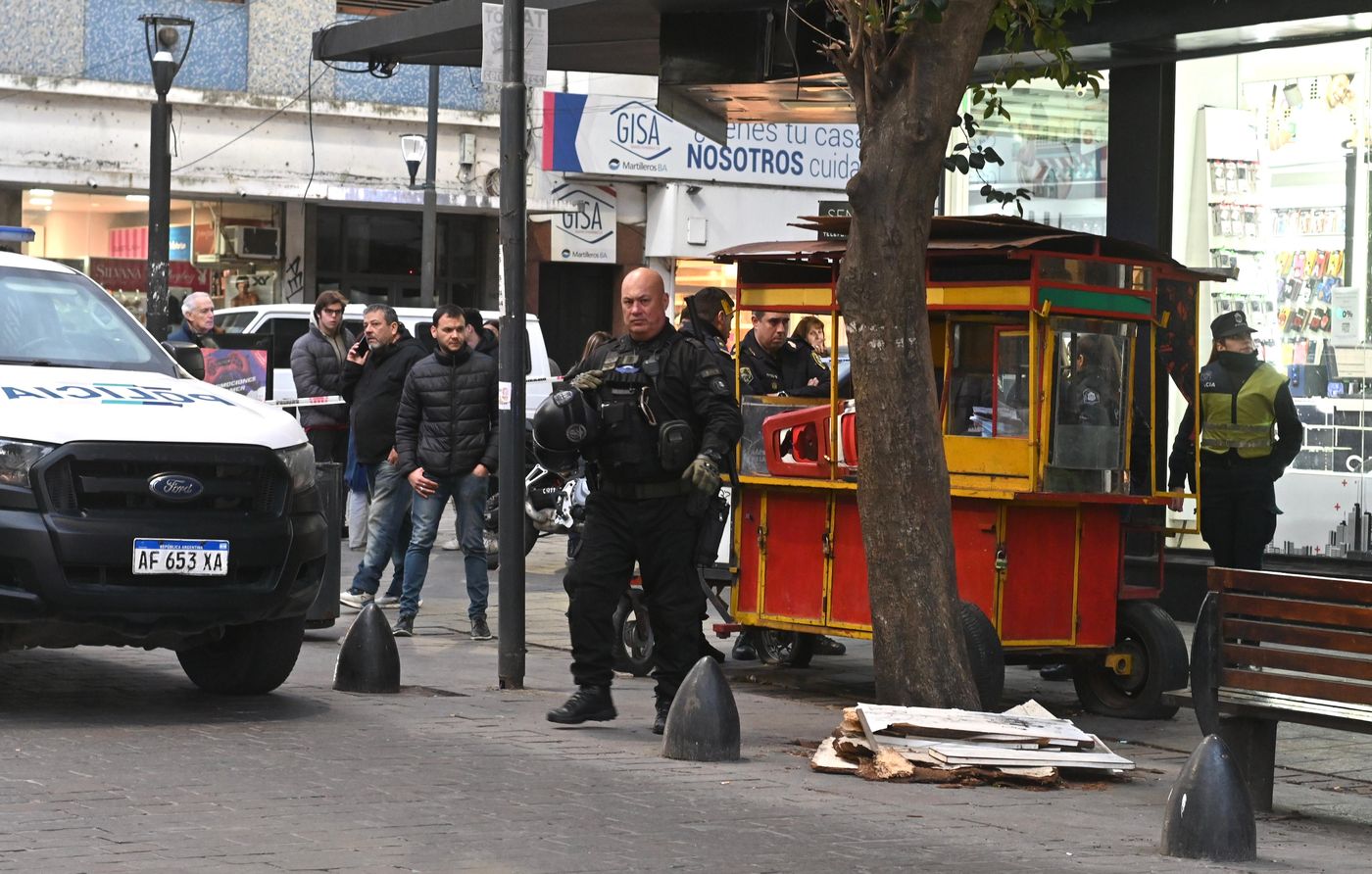Operativo policial en 8 y 48 (8).jpeg