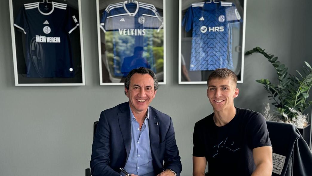 Gimnasia hizo oficial la venta de Felipe Sánchez y ya es jugador del Schalke 04