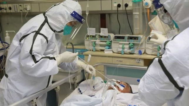 empiezan a derivar pacientes criticos por coronavirus de hospitales a clinicas privadas