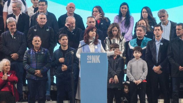 cfk hablo ante una multitud pero evito senalar a un candidato para las elecciones