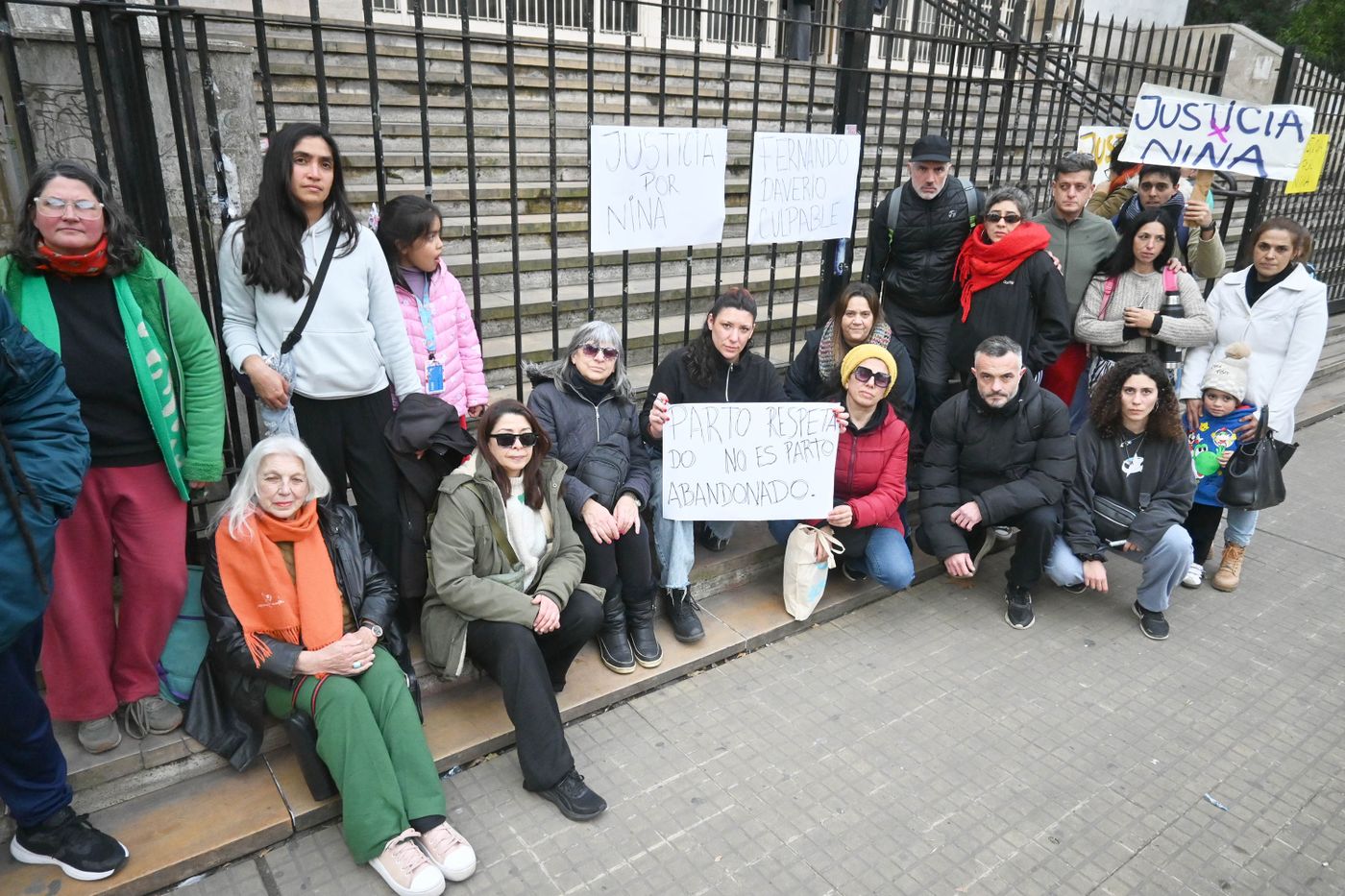 Justicia por Nina - Protesta contra Fernando Daverio.JPG (1)