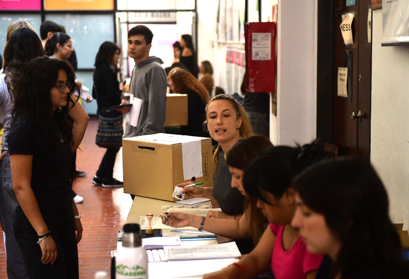 Elecciones UNLP Facultad de Ciencias Económicas (6).JPG